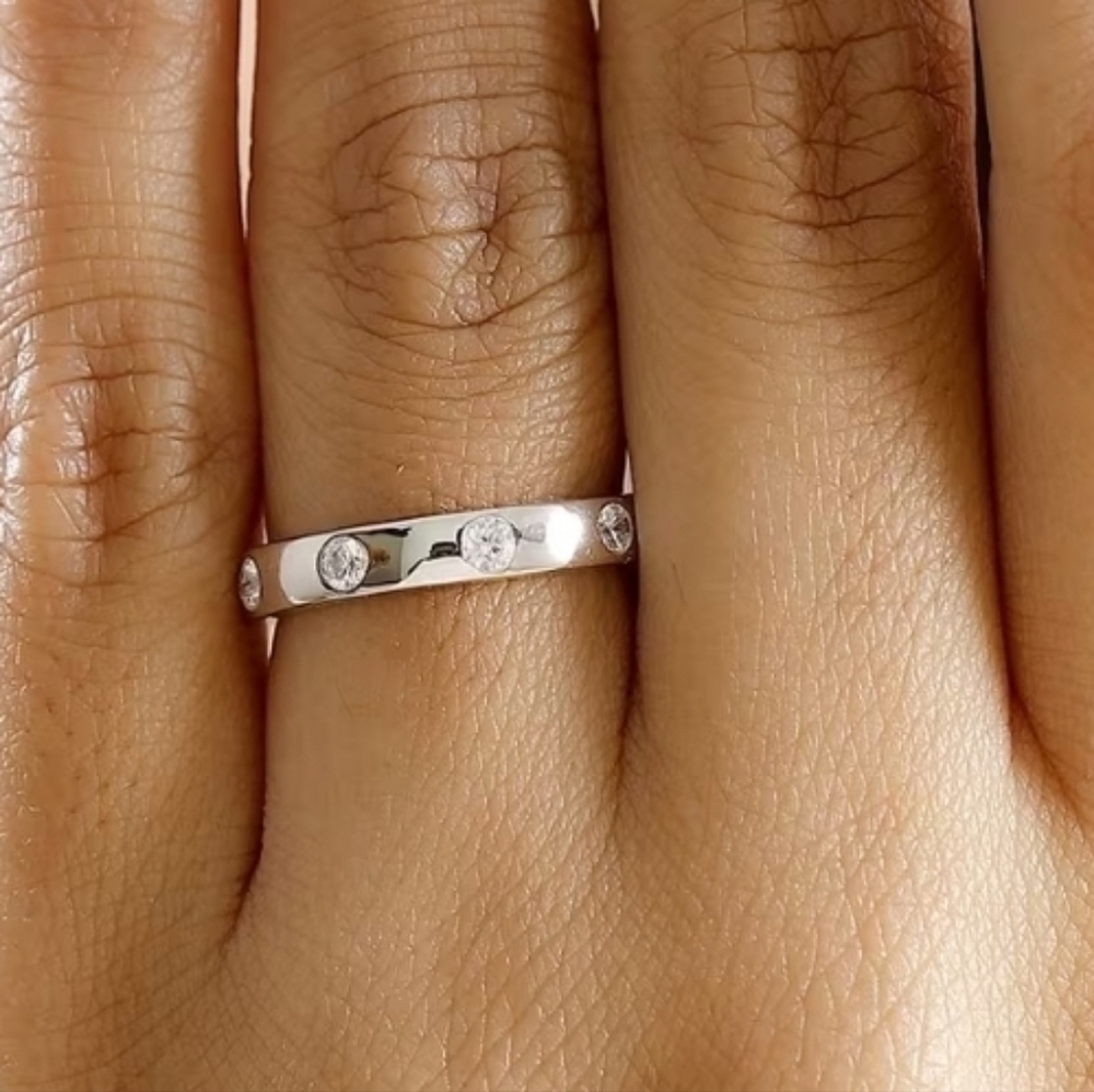J. Francis Swarovski Silver Minimalist Crystal Ring - Picture 3 of 4